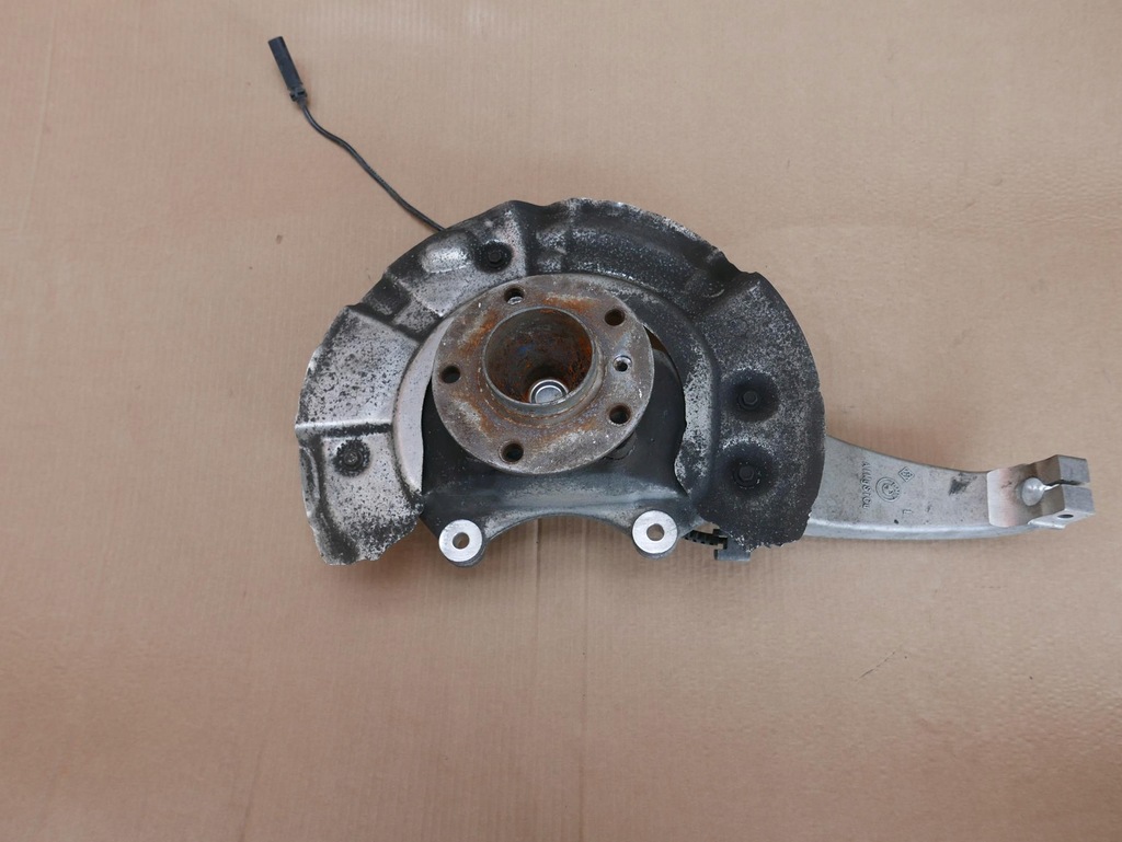 фото №1, Bmw f01 f02 f07 поворотный кулак левый перед 6775767