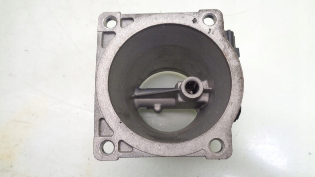 Купить Расходомер mazda 626 v 2.0b 85kw 00r