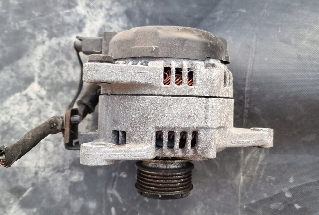 фото №1, Kia sportage iv 16- генератор 37300-2a700 1.7 crdi