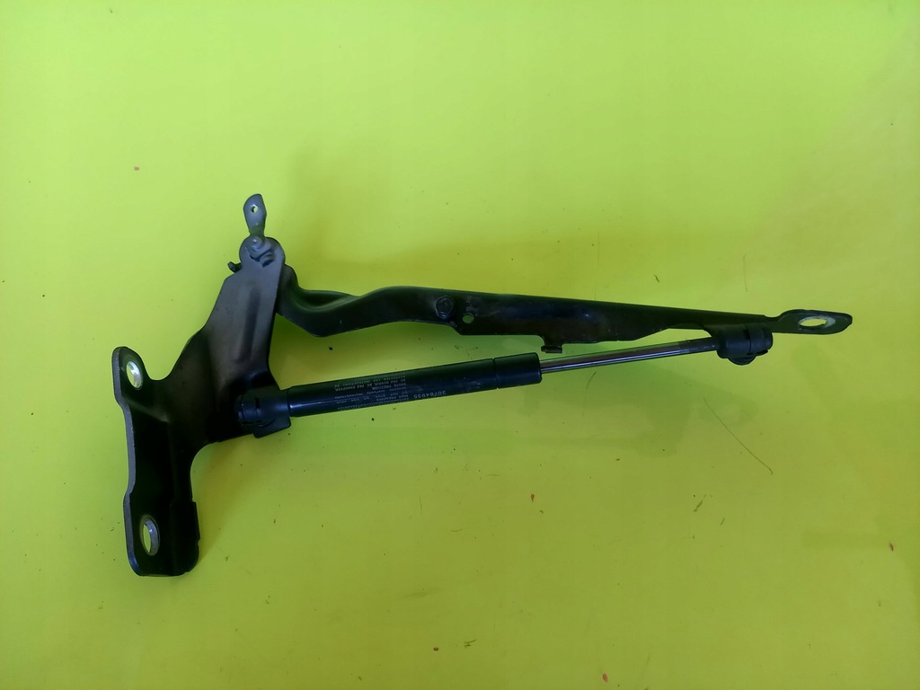 фото №1, Петля капот правий лак 452-46 volvo xc60 12r