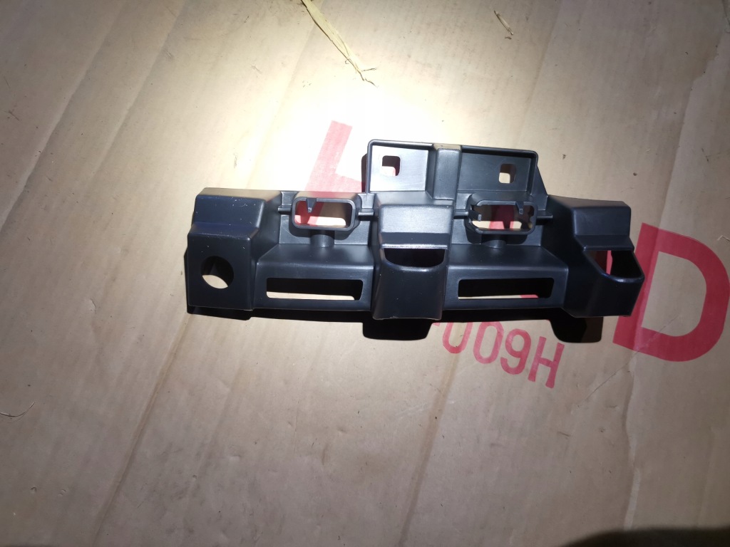 Купить Направляющая бампера перед левый renault scenic 2009-13