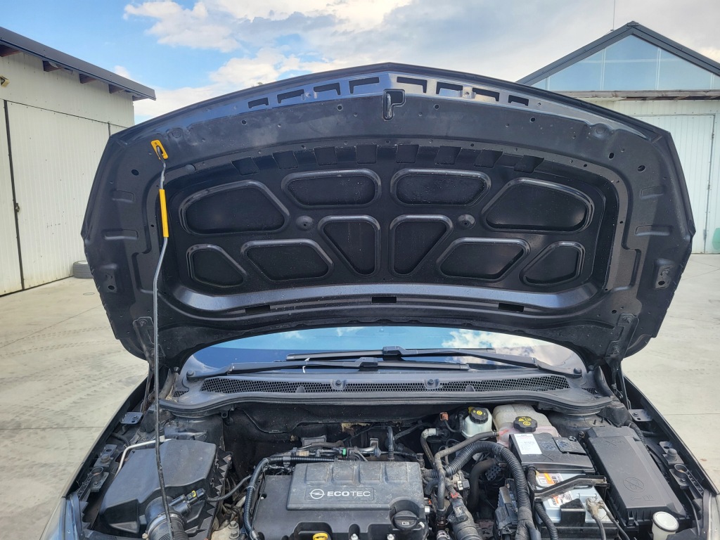 фото №10, Opel astra iv j 10r перед бампер капот крила лампа ксенон pdc z20r