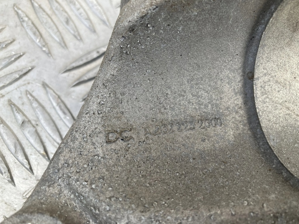 фото №3, Кронштейн підпора піввісь glb x247 1.3 cgi a2822232600