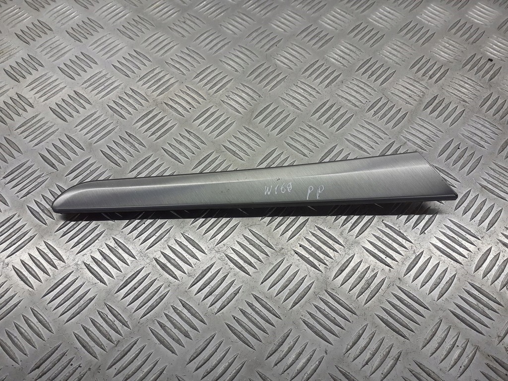 фото №1, Молдинг dekor дверь правый перед mercedes w169 a1697273482