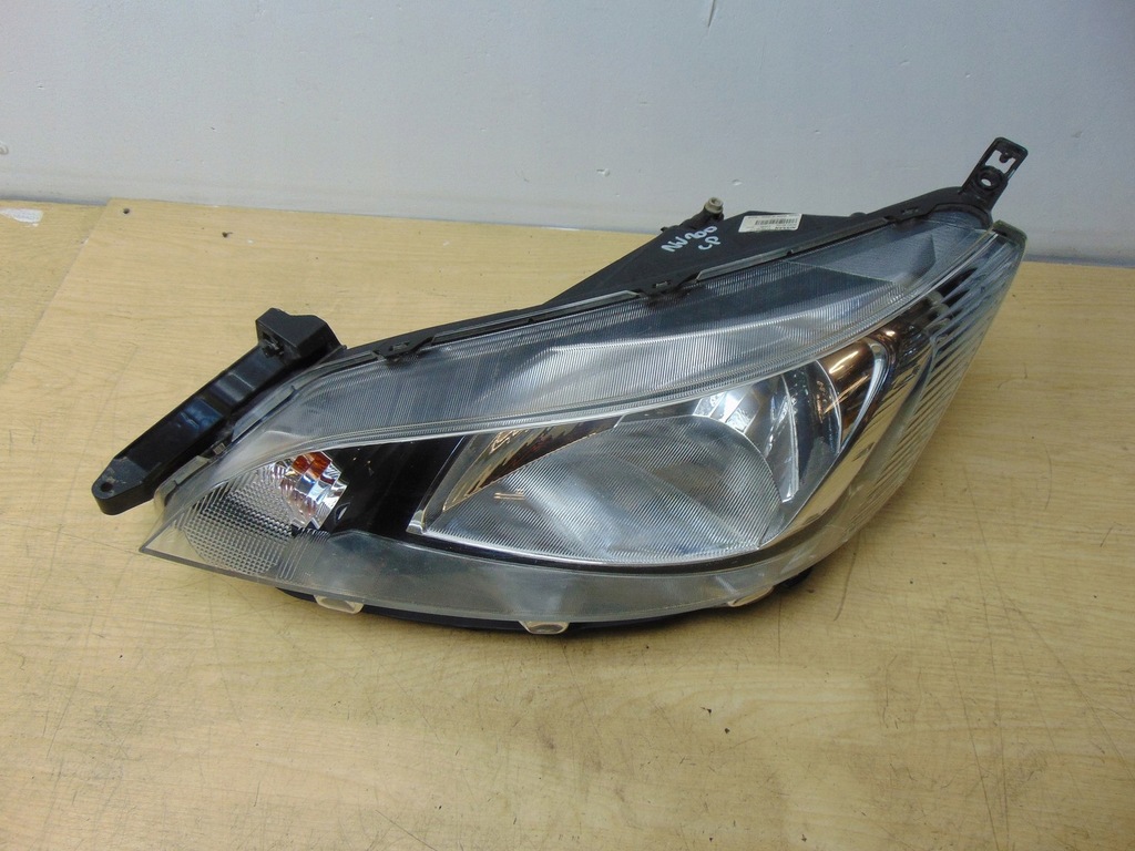 фото №7, Лампа левая перед nissan nv200 оригинал europa