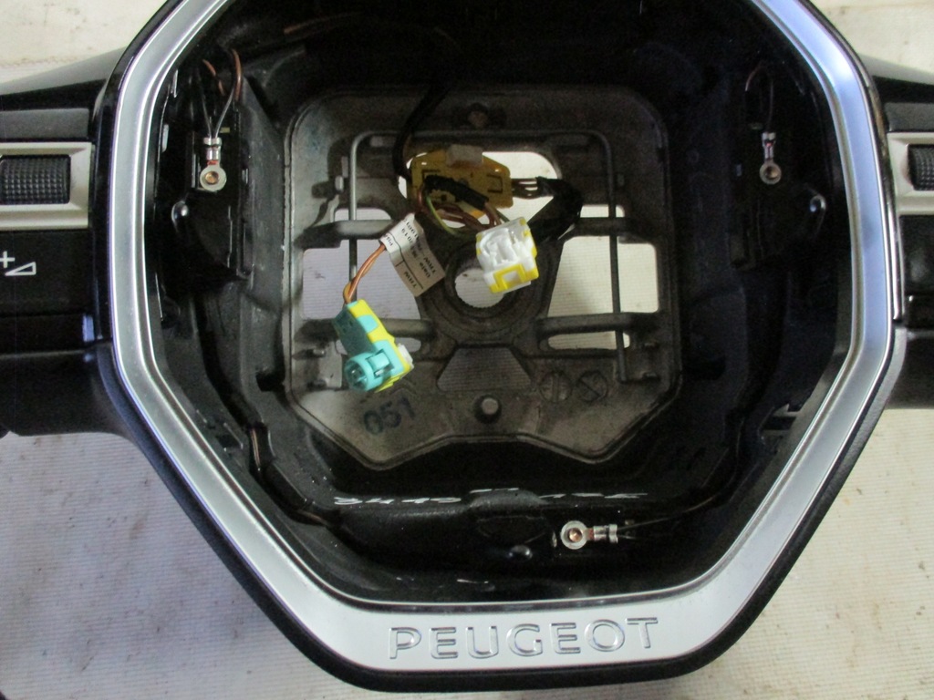 фото №10, Воздуховод peugeot 5008, 3008 ii 2