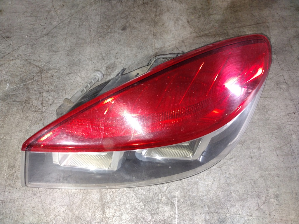 фото №2, Лампа права задня renault megane iii coupe