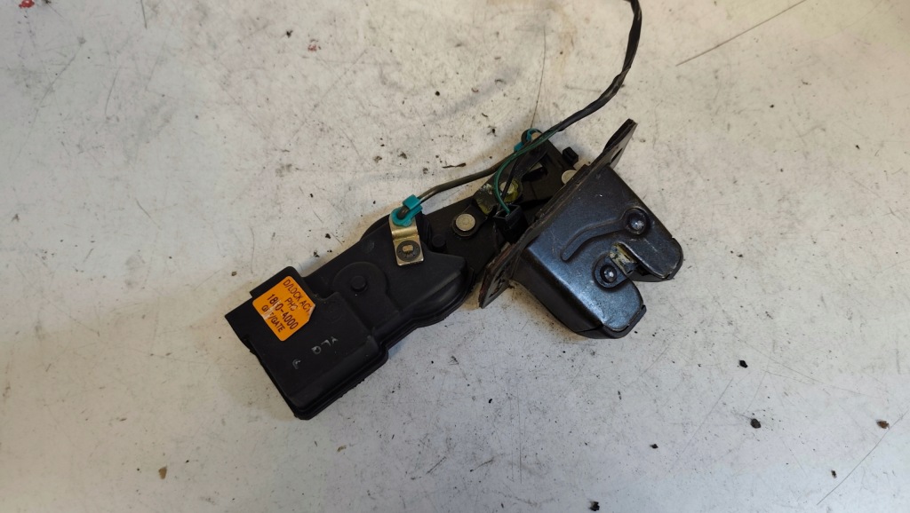 фото №1, Замок крышки багажника 4+2pin hyundai coupe 2004r 1800-a000