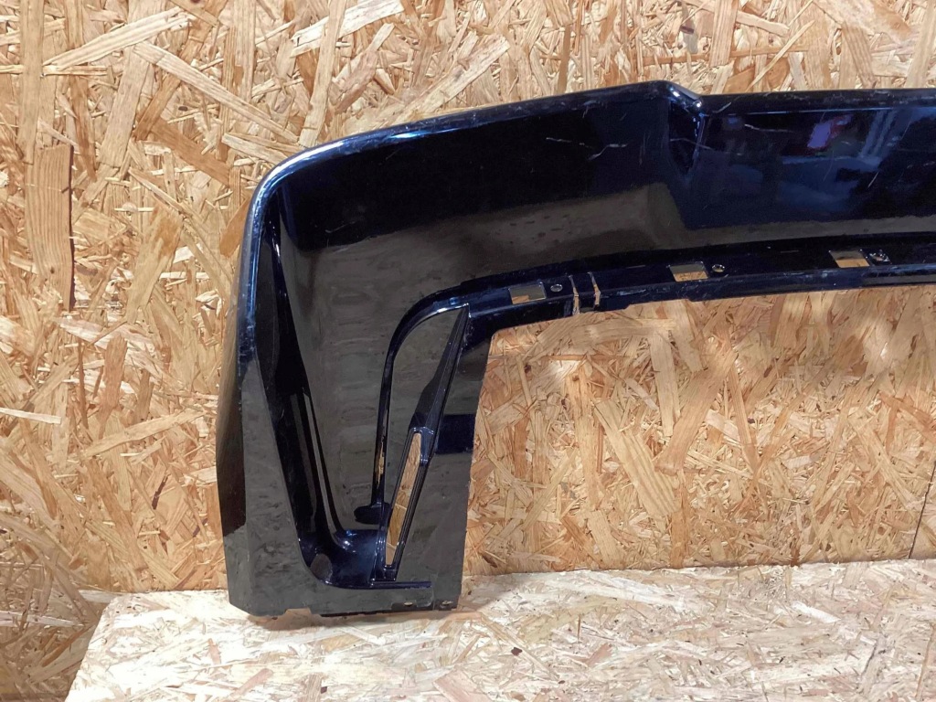 фото №7, Porsche taycan 9j1 2019 с задний спойлеры