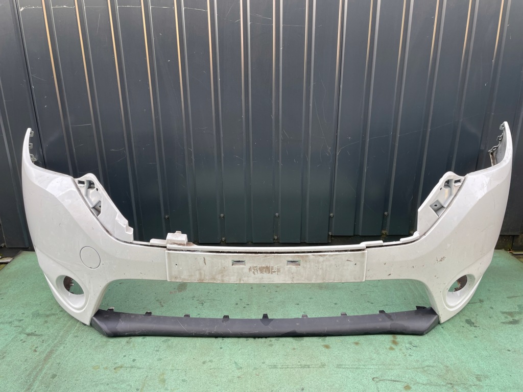 Купити Бампер передні  передній dacia lodgy dokker 620222633r