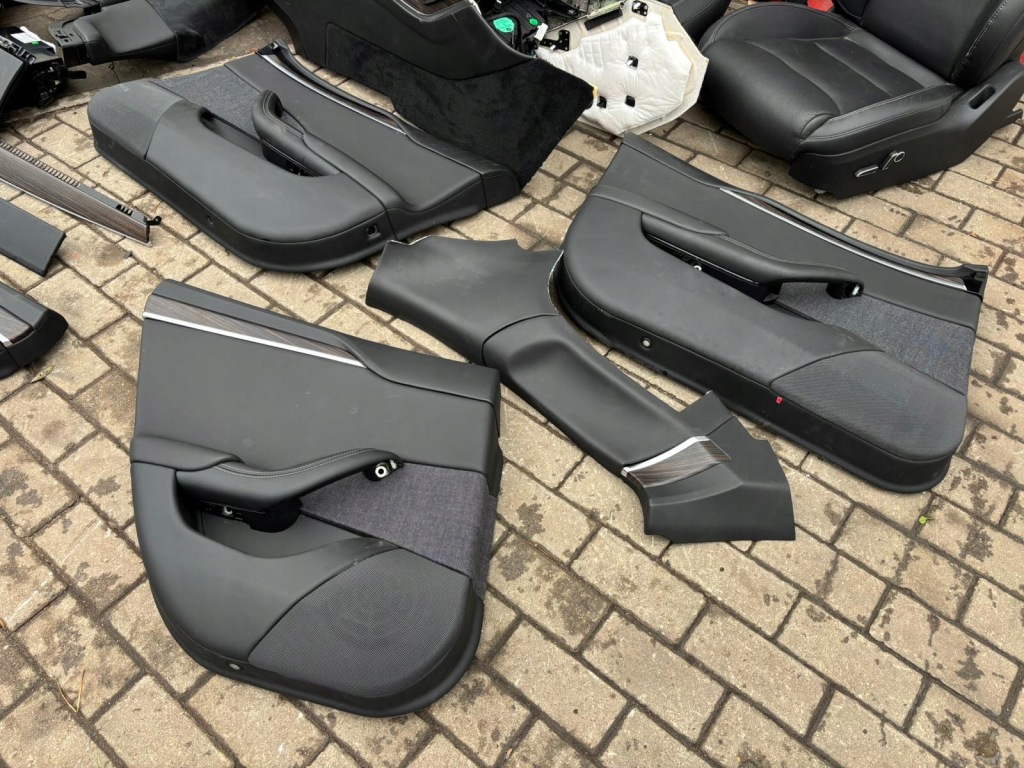 Tesla model 3 s plaid 2021r. сидіння сидіння шкіра салон eu. комплектна Недорого