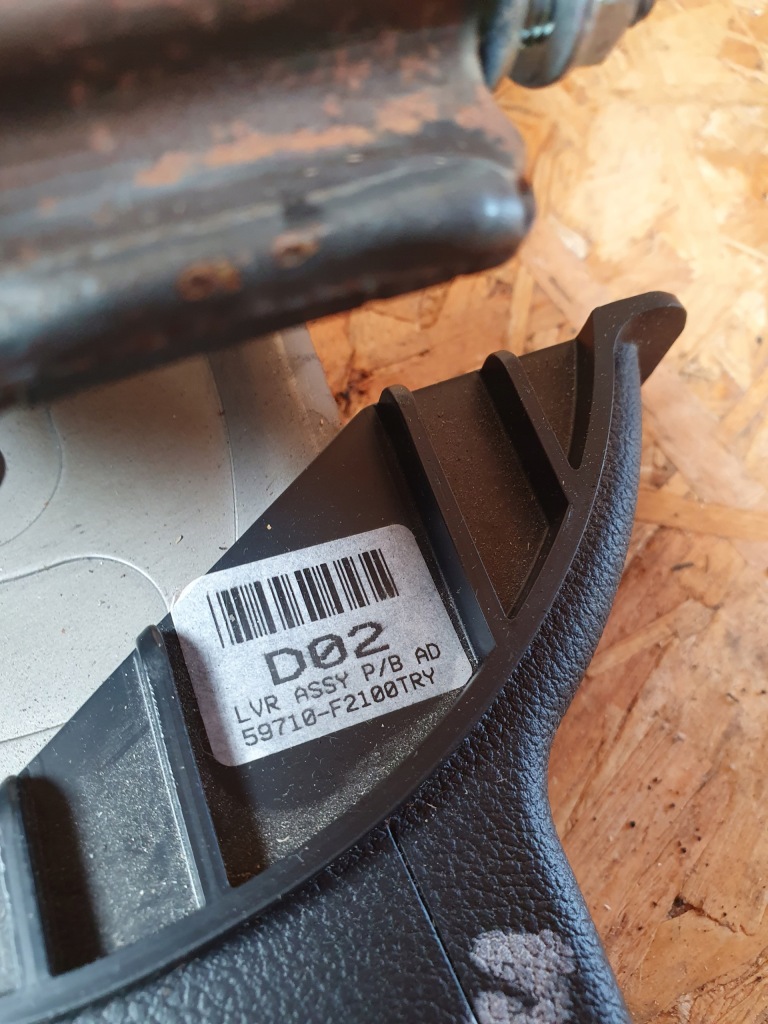 фото №4, Hyundai elantra vi usa рычаг тормоза стояночного