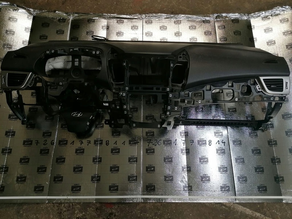 фото №4, Консоль подушки безопасности ремни kpl. оригинал hyundai i30 ii 2013-2017