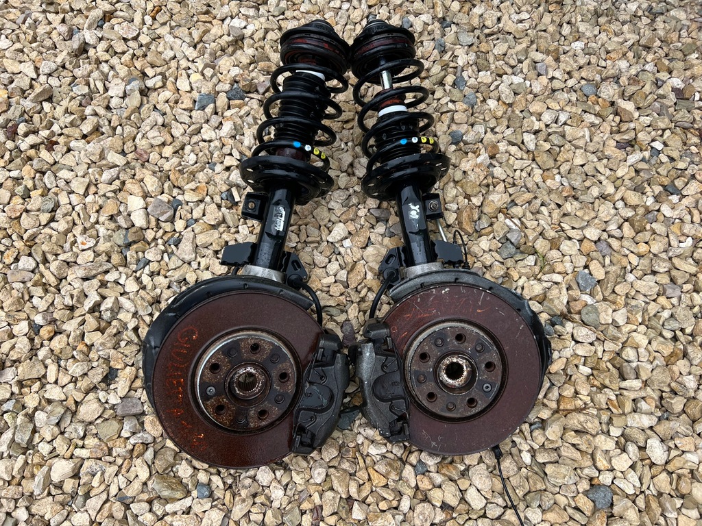 фото №1, Alfa romeo giulietta поворотный кулак амортизатор правый