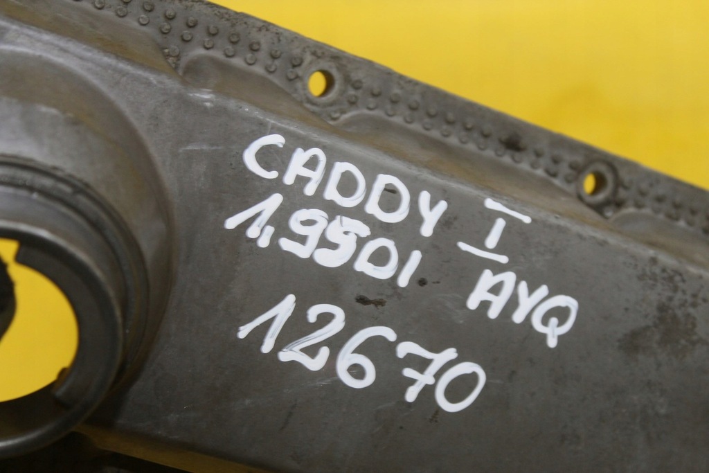 фото №8, Крышка клапанов vw caddy ii 1.9sdi 038907319f