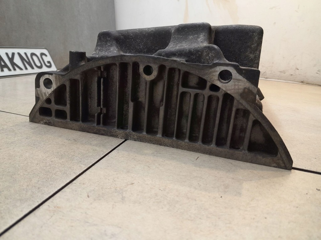 фото №5, Поддон масляная volvo s80 i 2.4 275868a