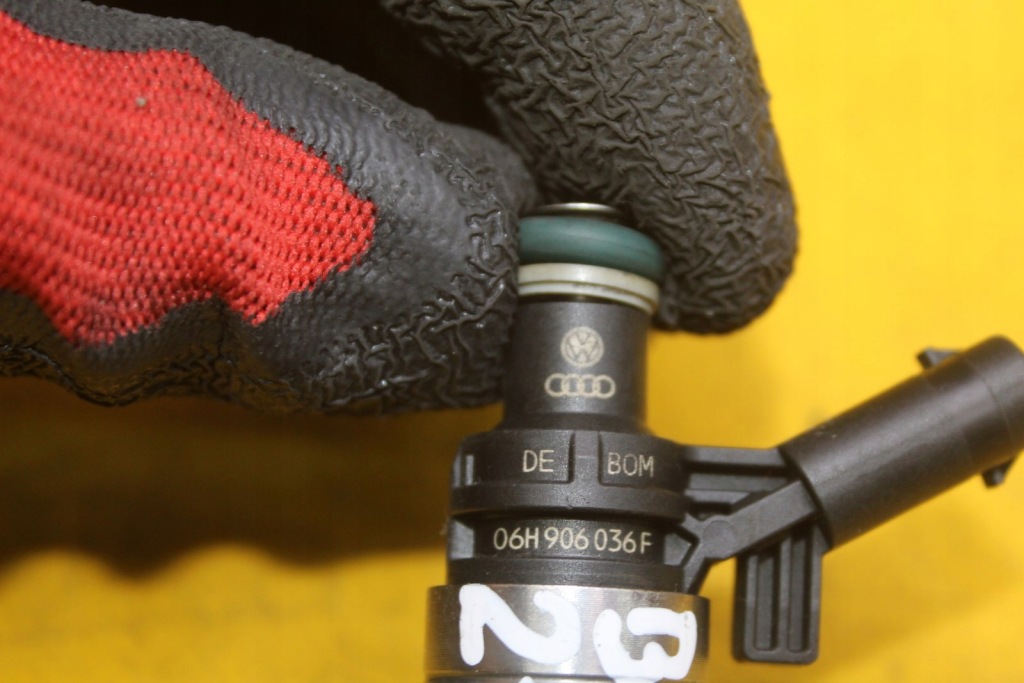 фото №6, Форсунка seat leon ii vw audi skoda 1.8 tfsi bzb 06h906036f 0261500057