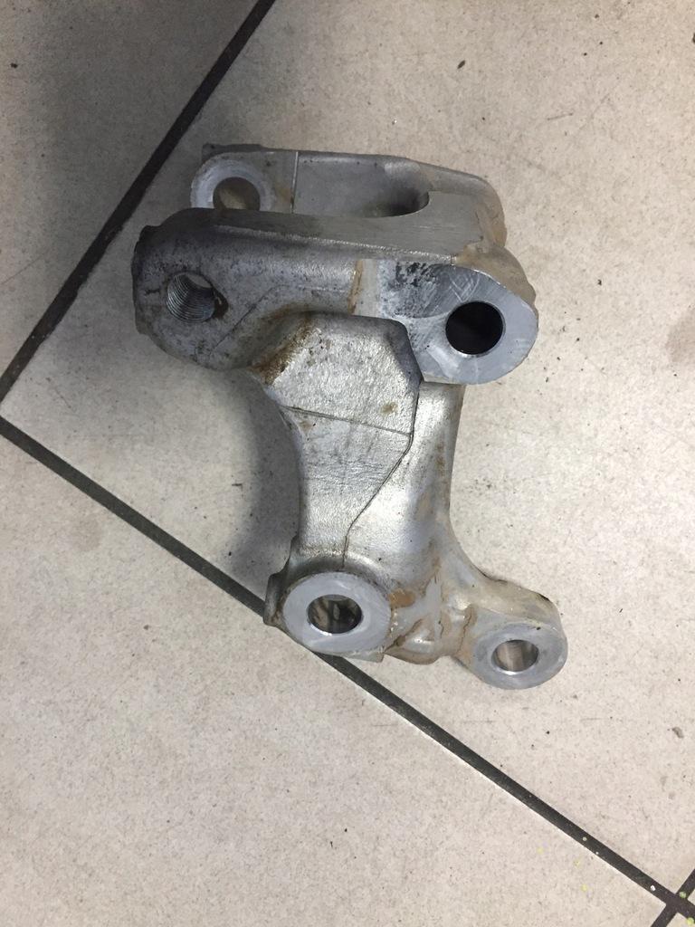 фото №1, Honda hr-v ii 1.5b кронштейн кронштейн коробки задняя задняя