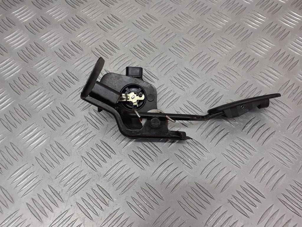 фото №1, Потенциометр газа toyota avensis t25 1.6