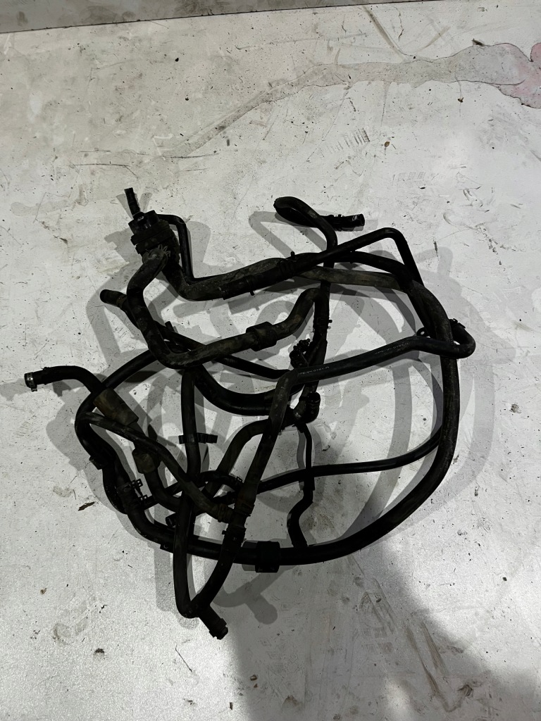 Купить Пабтрубок  трубка шланг помпа дополнительная жидкость воды радиатора q7 4l 7l6122447bd