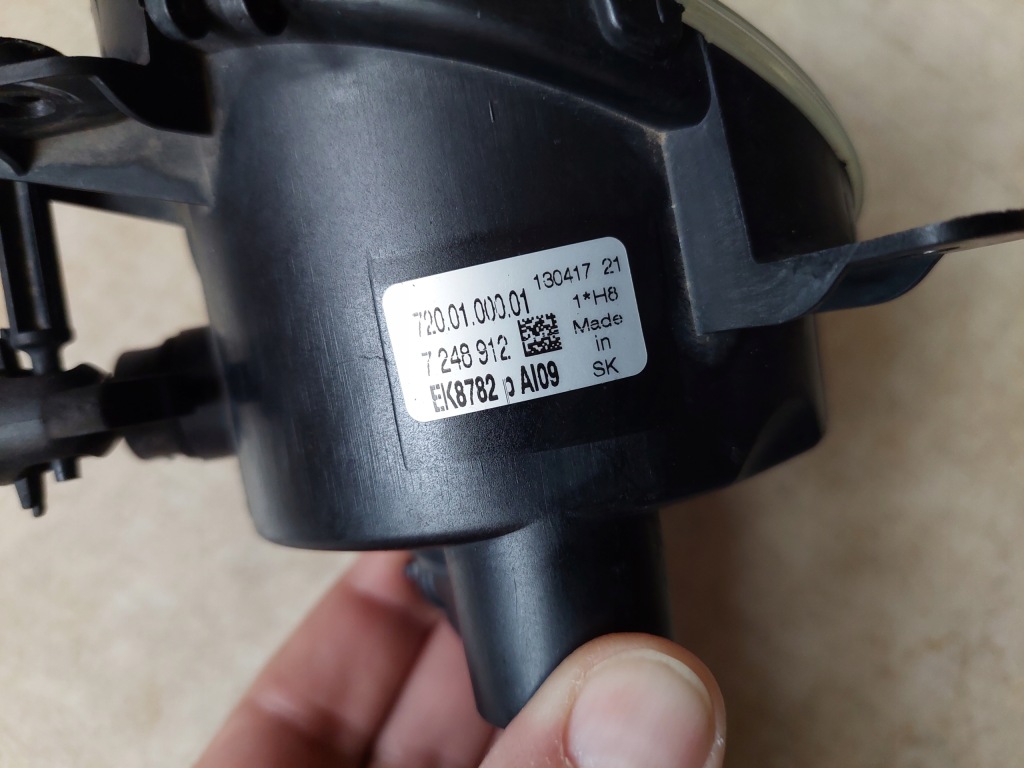 Протитуманна фара - правий - bmw 1 f20 f21 - bmw 3 f30 f31 в Україні