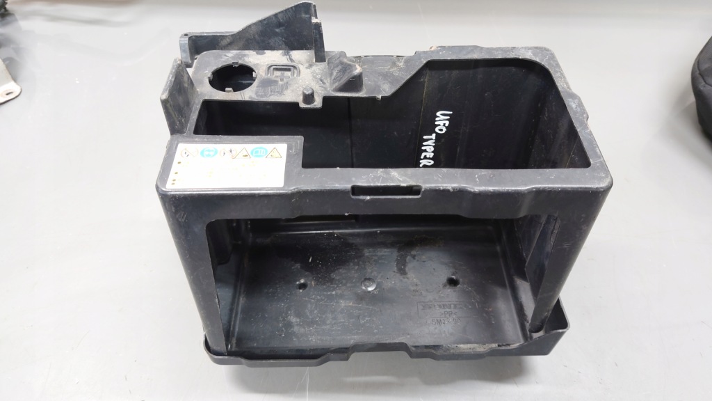 фото №1, Корпус основа акумулятор civic viii ufo typer