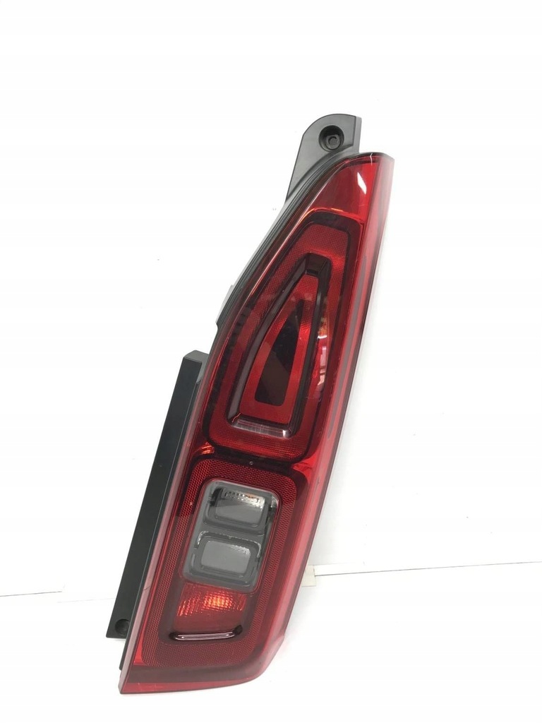 фото №1, Лампа задняя правая berlingo partner iv 4 combo e 9820555080