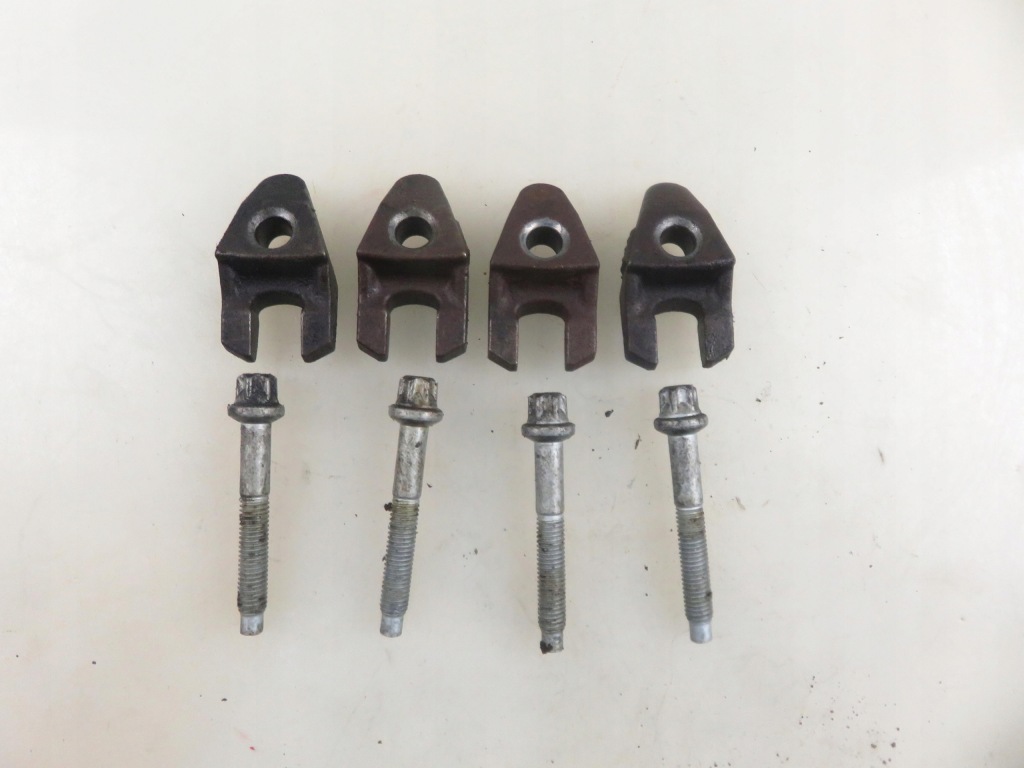 фото №1, Кронштейн вприску citroen ds4 1.6 hdi 115 - 9hd