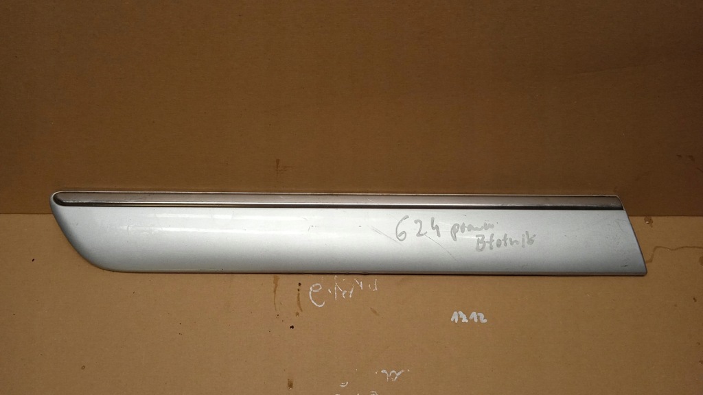 фото №1, Mercedes cl w215 молдинг крыла правый задняя 744