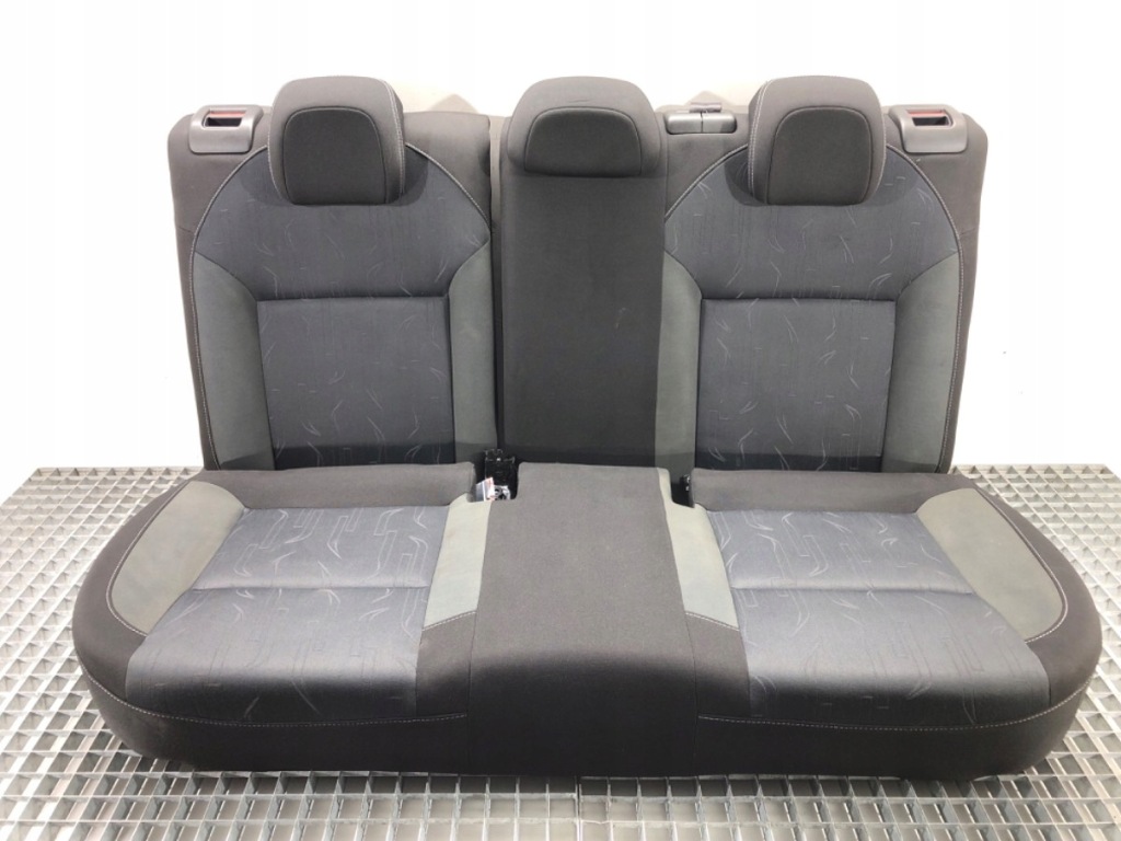 фото №1, Заднє сидіння drugi ряд citroen c4 ii хетчбек сидіння середня
