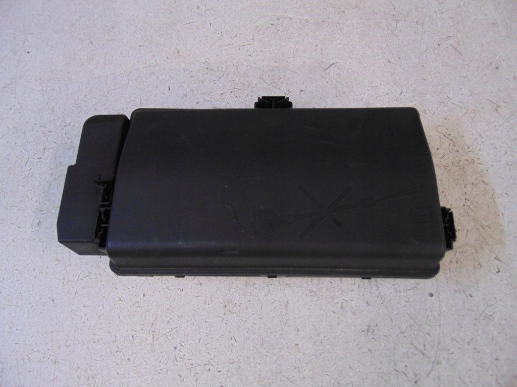 Купить Коробка реле opel insignia a 2.0 cdti 13275883