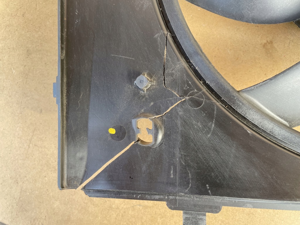 фото №5, Peugeot 208 i вентилятор радиатора