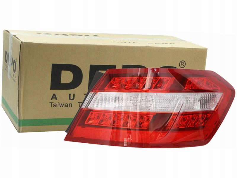 Купить Фара задний правый  mercedes klasa e w212 09-13 седан