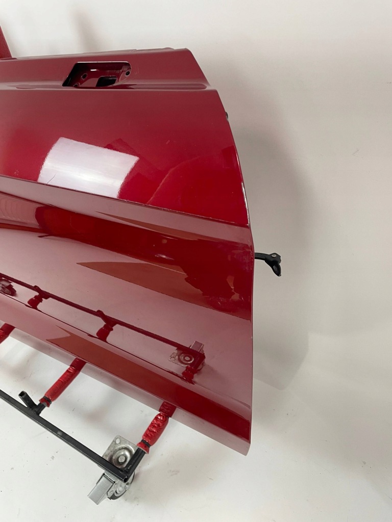 Ford mustang vi 2015+ дверь правое  пассажира Недорого