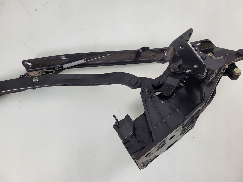 Петля крыша складного правый  mercedes slk r170 рестайлинг Оригинал