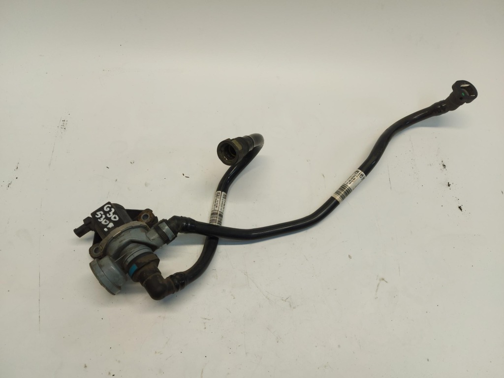 Купить Bmw g30 530e электроклапан топлива 7441833