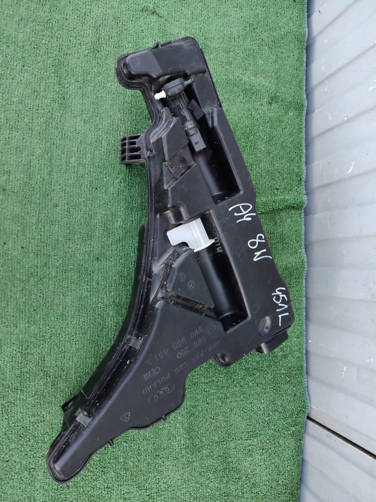 Купити Audi a4 8w бачок омивача 8w0955451l