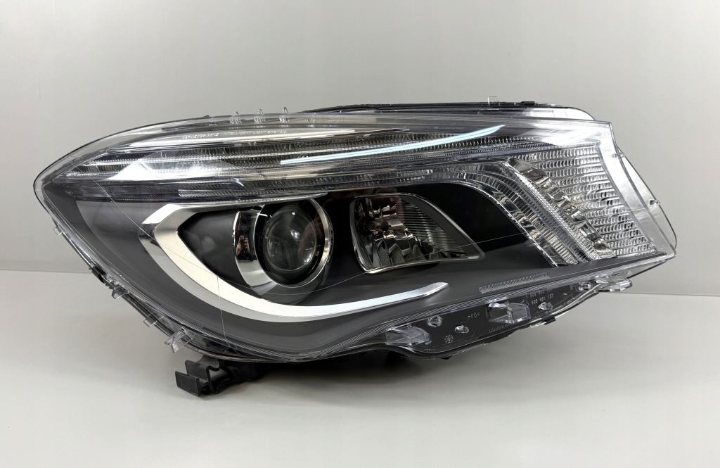 Купити Mercedes cla 117 w117 лампа лампи bi ксенон ils led права поворотна