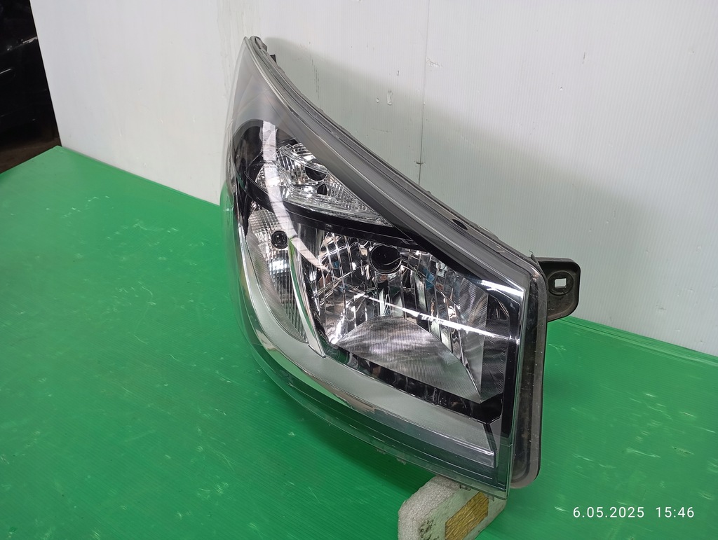 фото №5, Лампа права перед передня renault trafic iii 260109424r