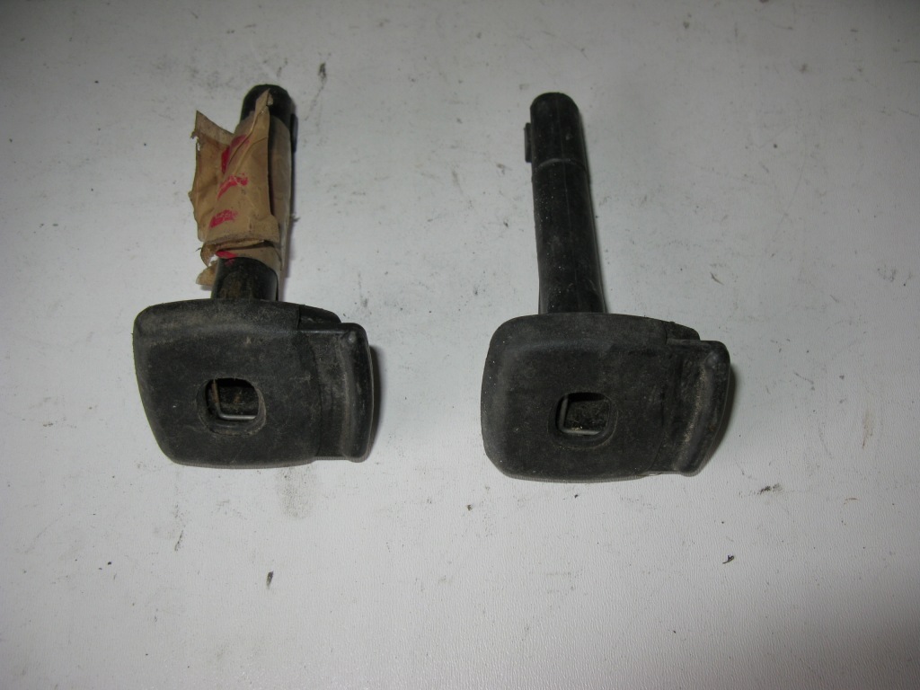 фото №1, Кронштейн направляющая кронштейн подголовник golf iii vento 1h0885636a перед