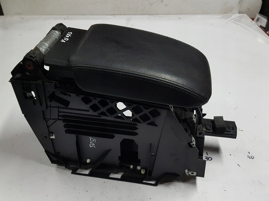 фото №4, Vw eos 06-10r підлокітник шкіряний