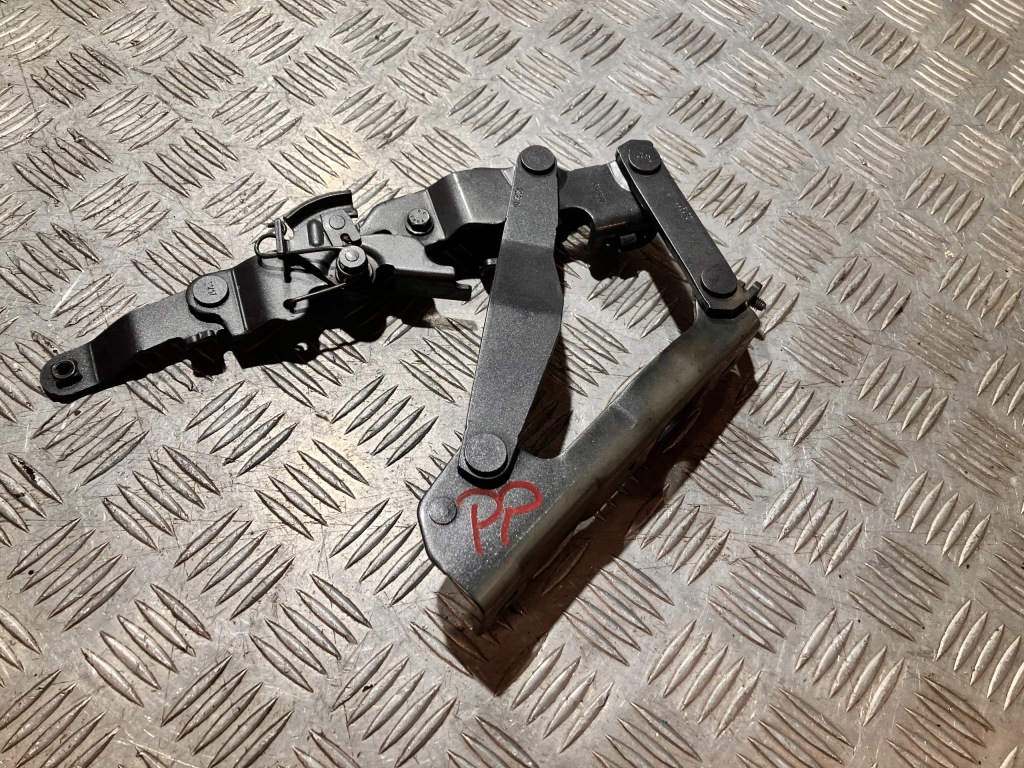 фото №1, Петля капот правий mercedes slk slc r172 2015- 2.0 cgi