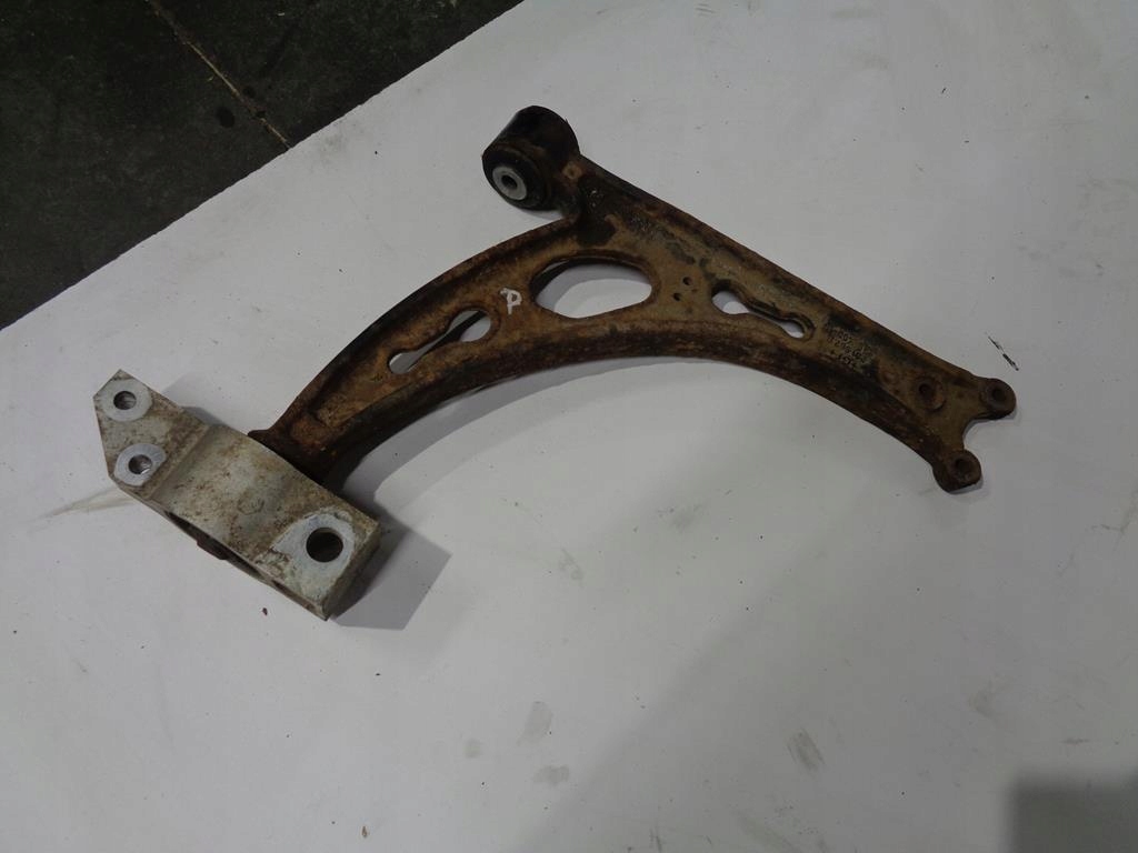 фото №1, Рычаг правый перед volkswagen eos