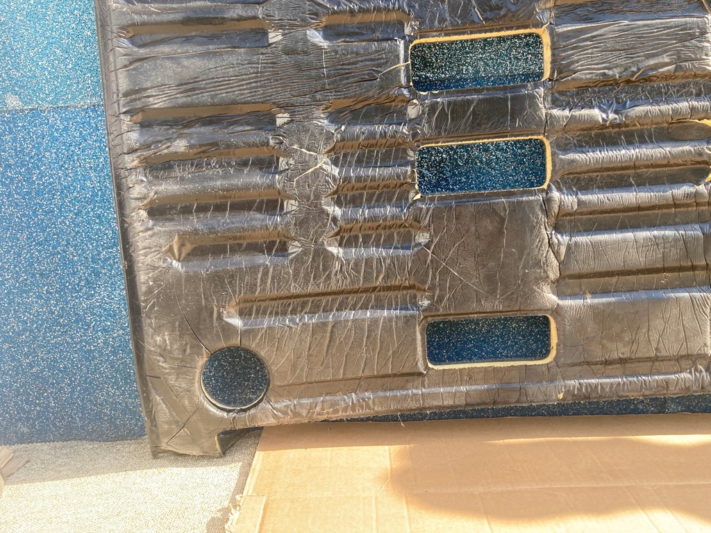 фото №9, Vw t5 caravelle пол обшивка задняя коврик задний