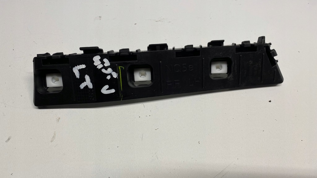 фото №1, Kia sportage v направляющая бампера правый задняя задний 21-