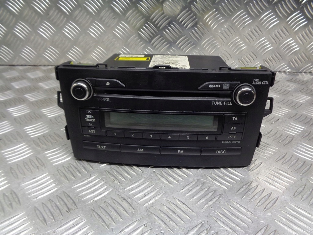 фото №1, Радіо заводський toyota auris 86120-02510