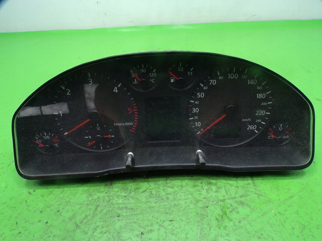 фото №1, Audi a4 b5 лічильник прилади спідометр 8d0919880dx