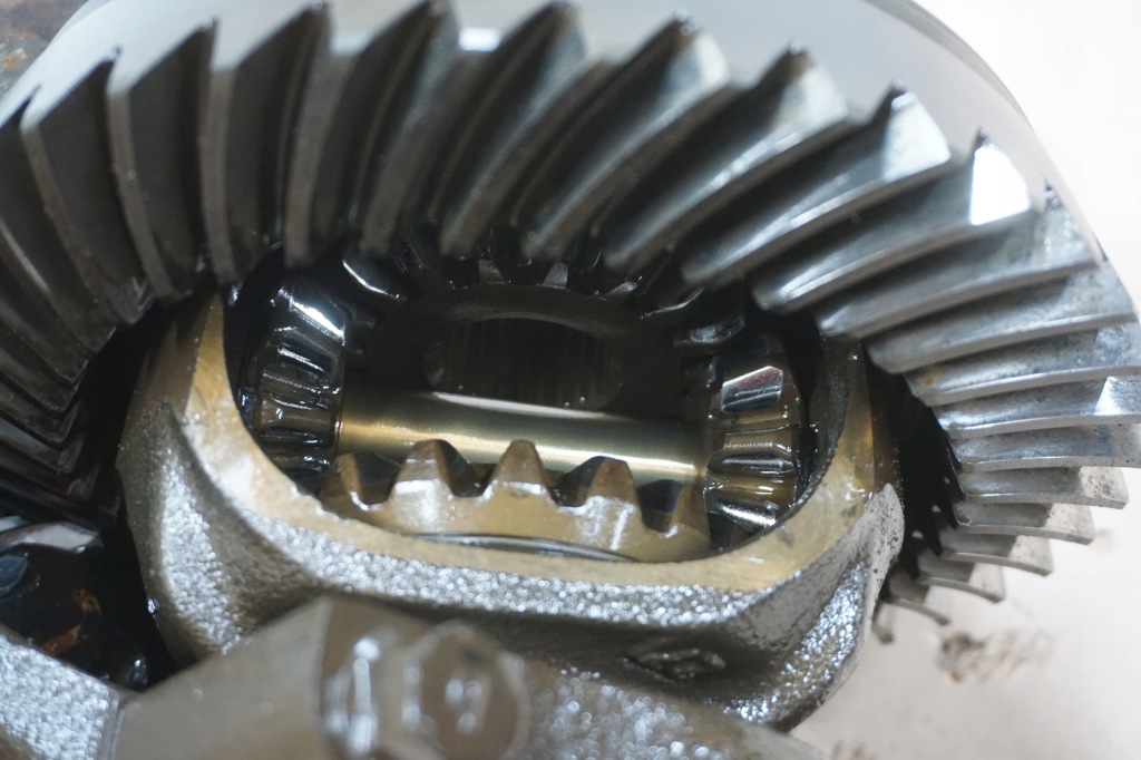 Isuzu trooper мост дифференциал головка задняя задний 4,3 43/10 84-91r в Украине