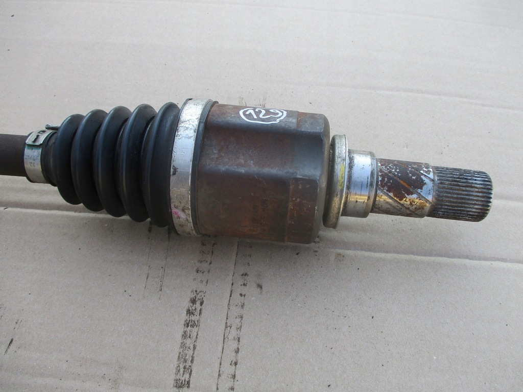 фото №5, Приводной вал левая 8200725510 renault megane iii 1.9dci