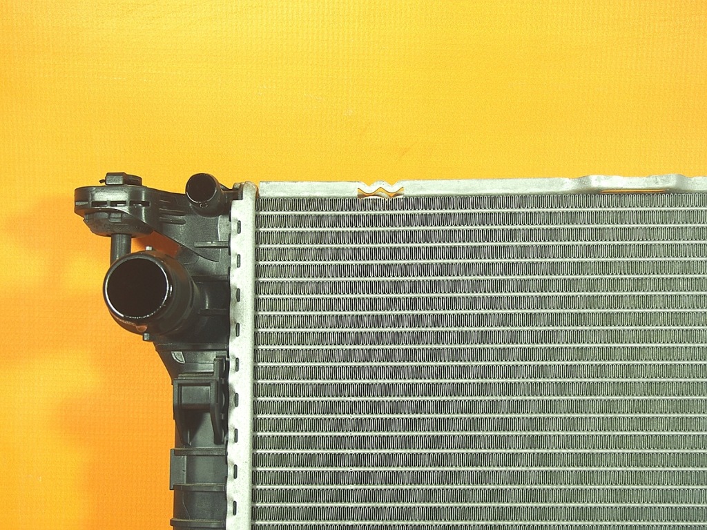 Audi a5 8t 16km радиатор воды штифты крепёжные 8k0121251aj Цена